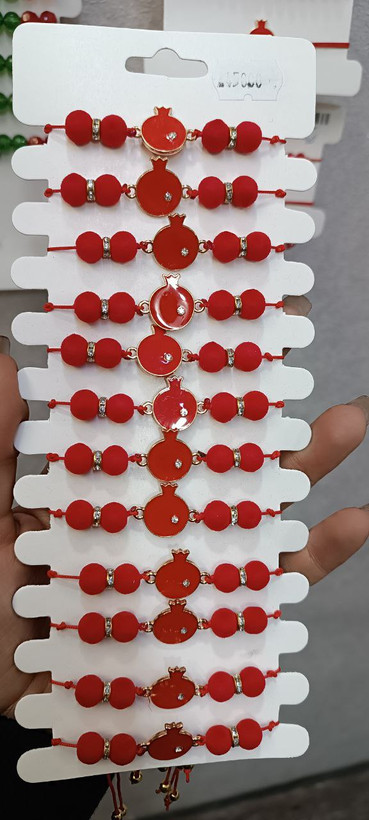 دستبند یلدایی اقتصادی