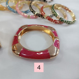 النگو میناکاری فریسایز با قفل فنری – طرح سنتی رنگارنگ