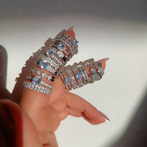 انگشتر زنانه فریسایز نگیندار