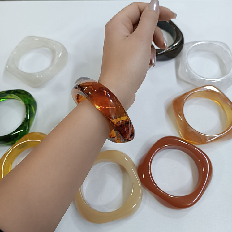 النگو شیشهای (رزینی) ترند