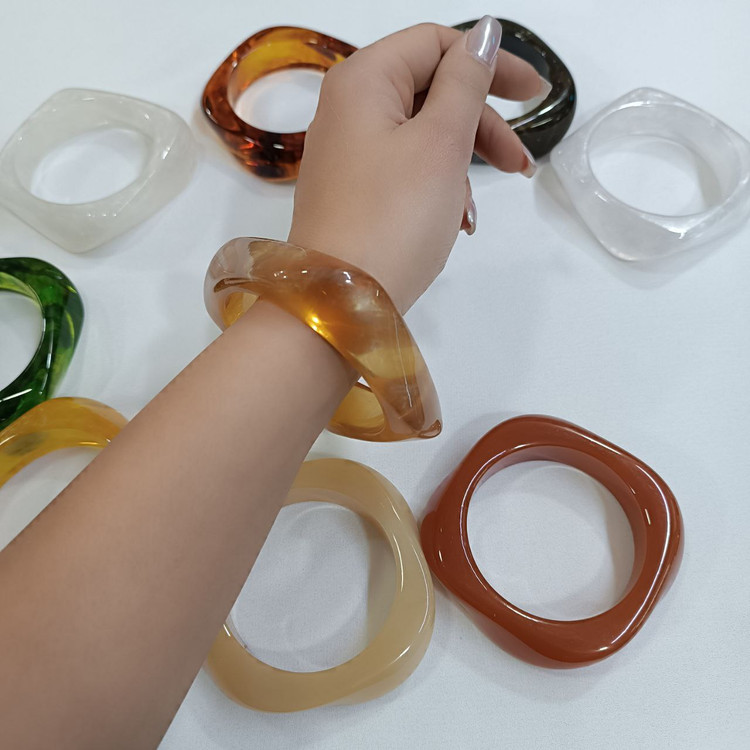 النگو شیشهای (رزینی) ترند