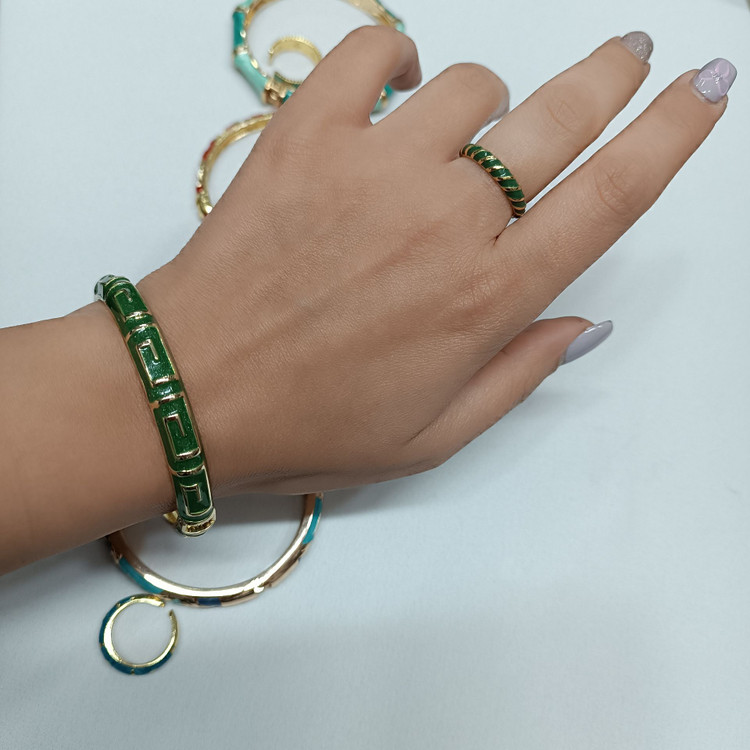 ست دستبند و انگشتر میناکاری