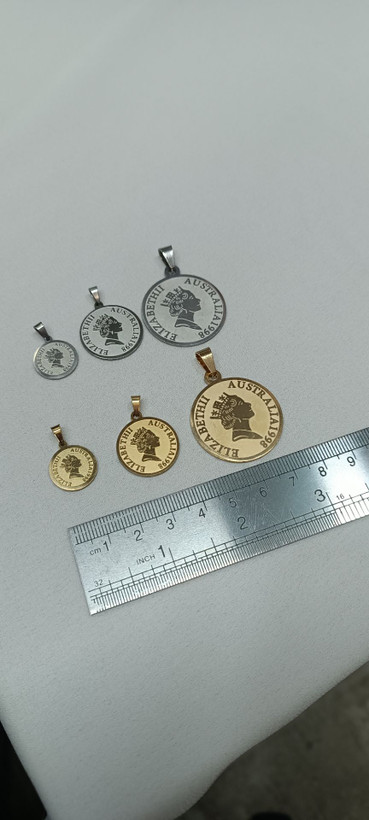 پلاک سکه الیزابت | تمام استیل | ضد حساسیت و رنگ ثابت