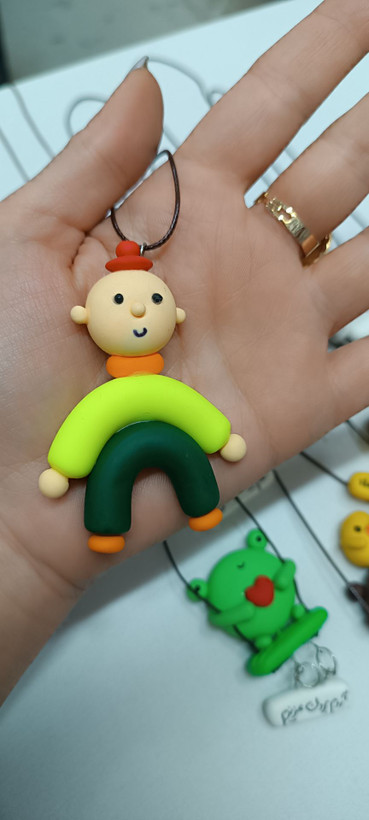 آویز ماشین دستساز